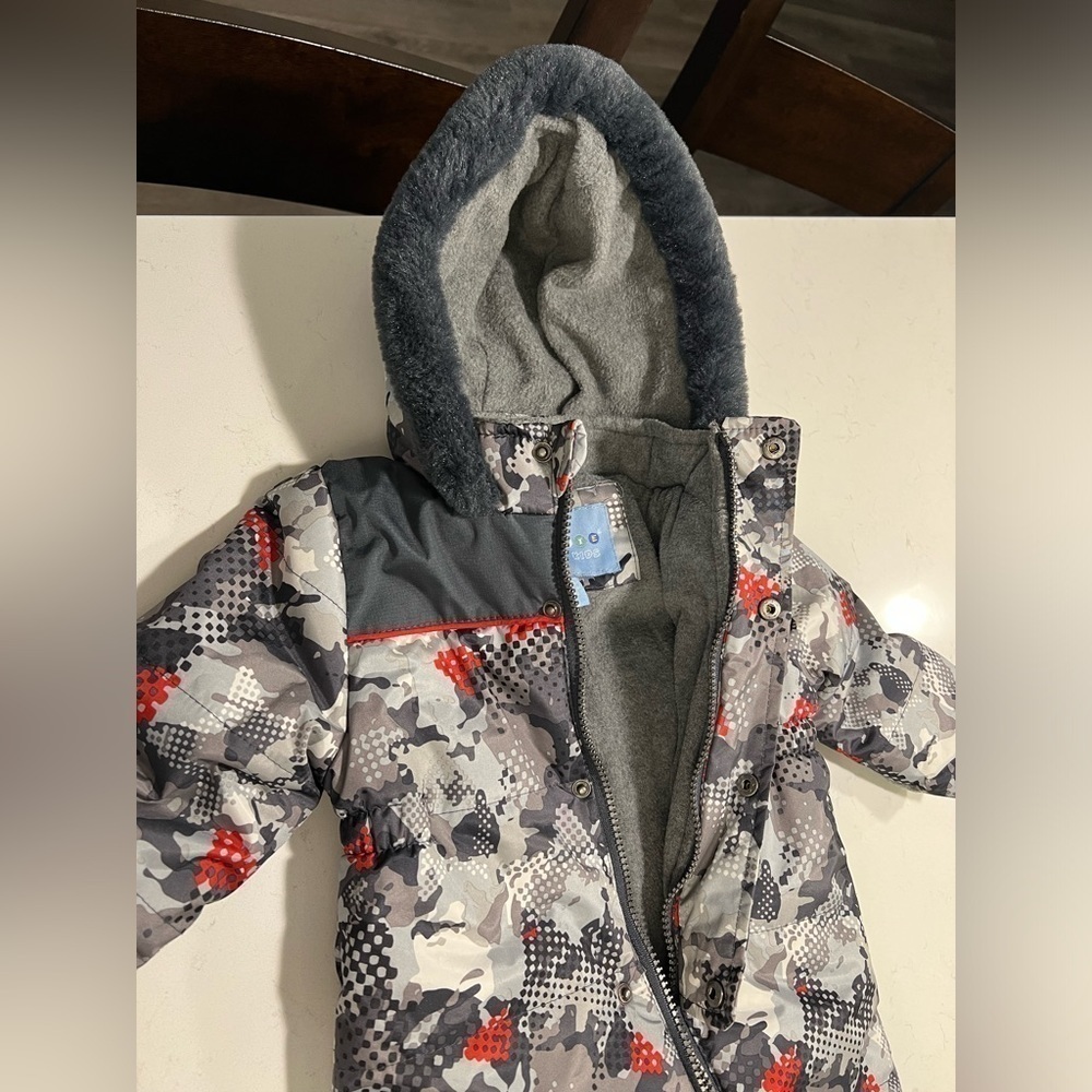 Wippette Hooded Snowsuit, Size Boys 6-9M Color (Camo) Gray - Picture 7 of 8